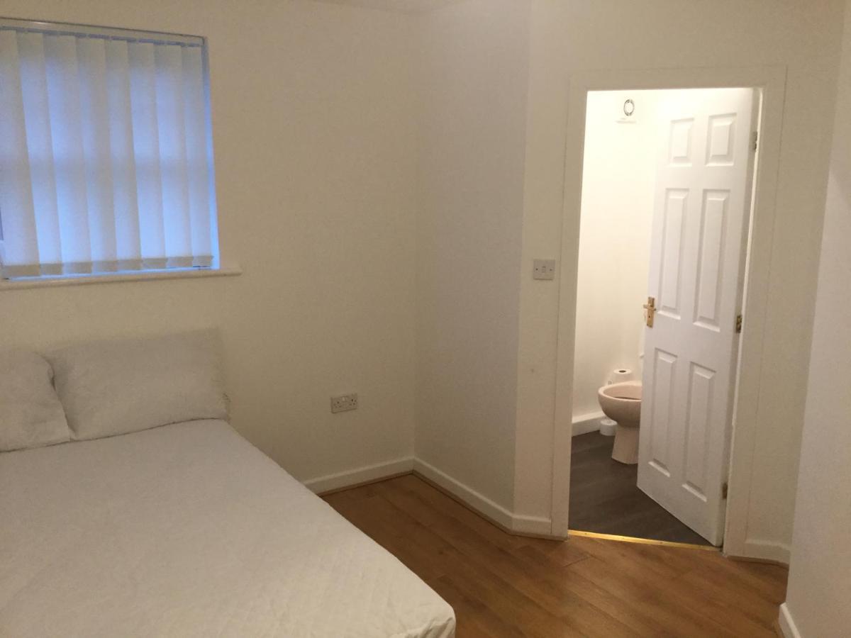 Apartament Quiet Residential Area Within Easy Reach Of Town Manchester Zewnętrze zdjęcie